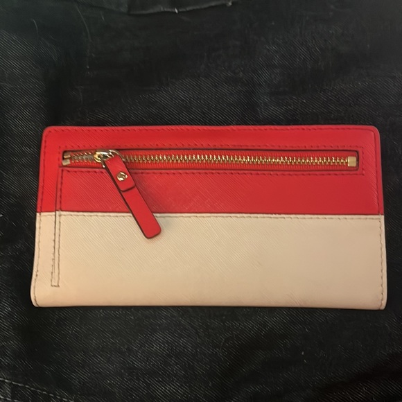 Kate Spade ♠️ Red and White One Snap Wallet - Picture 4 of 4